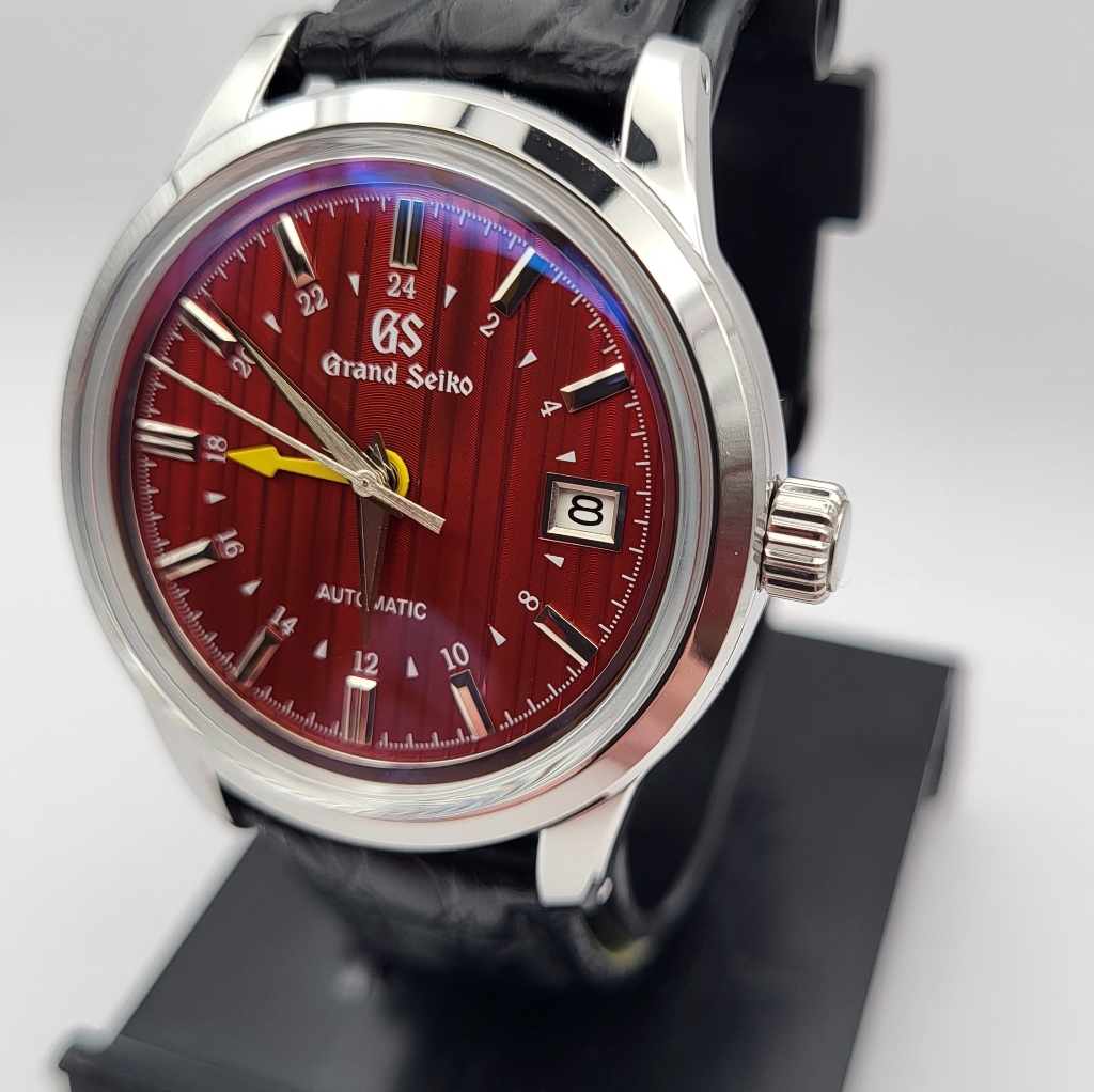 New Custom 39mm Seiko Mod Automatic Gmt Watch